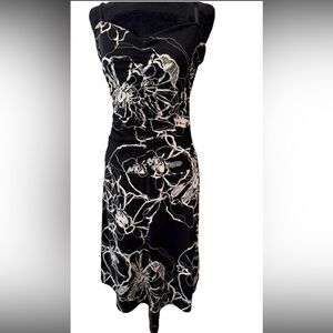 Max studio black & white floral ladies size Sm sweetheart dress‎ flare VGUC